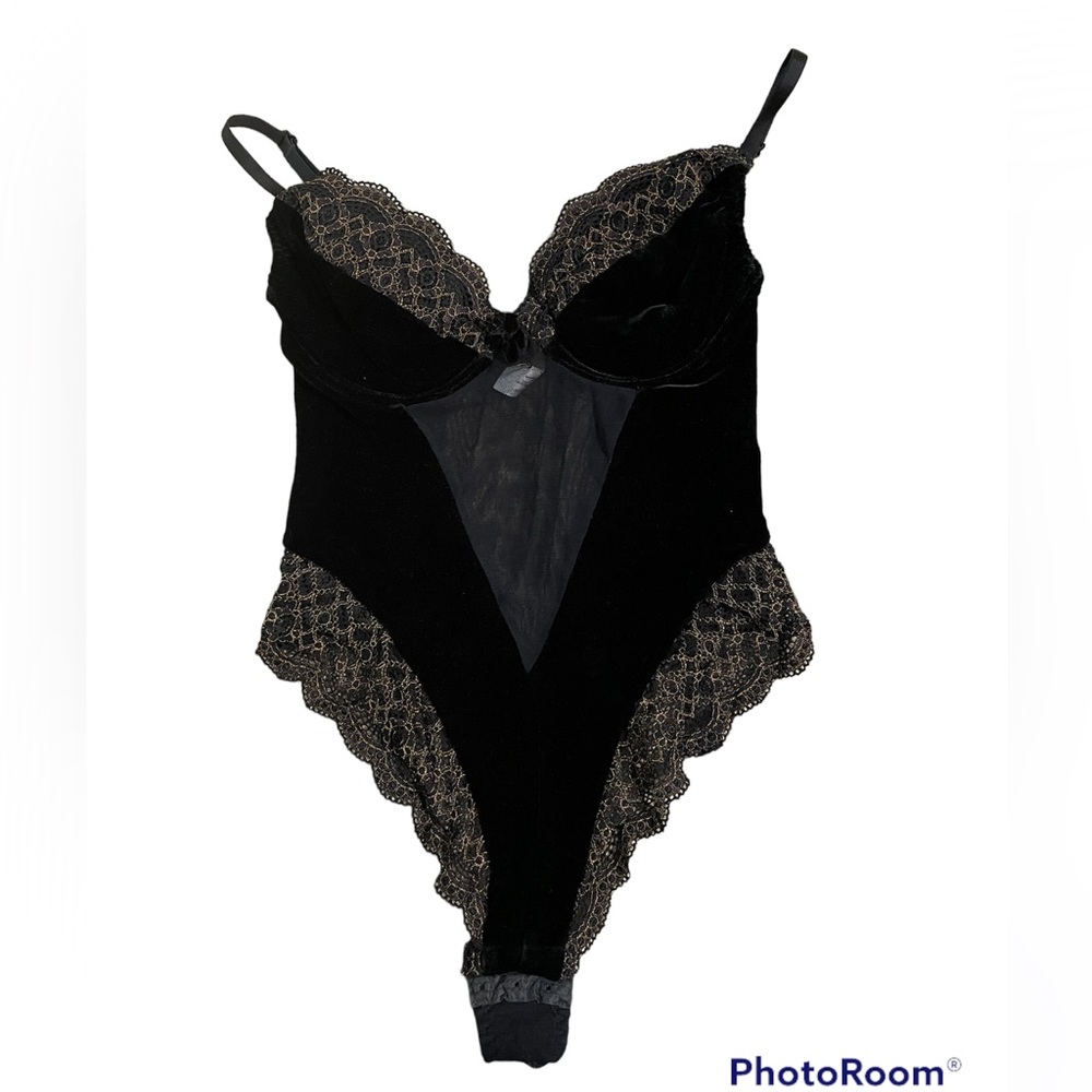 Vintage Victoria Secret black velvet and lace teddy - size 34B